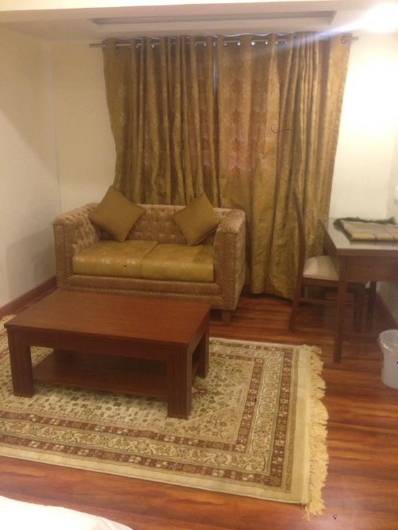 Hotel Diplomat Islamabad Bagian luar foto