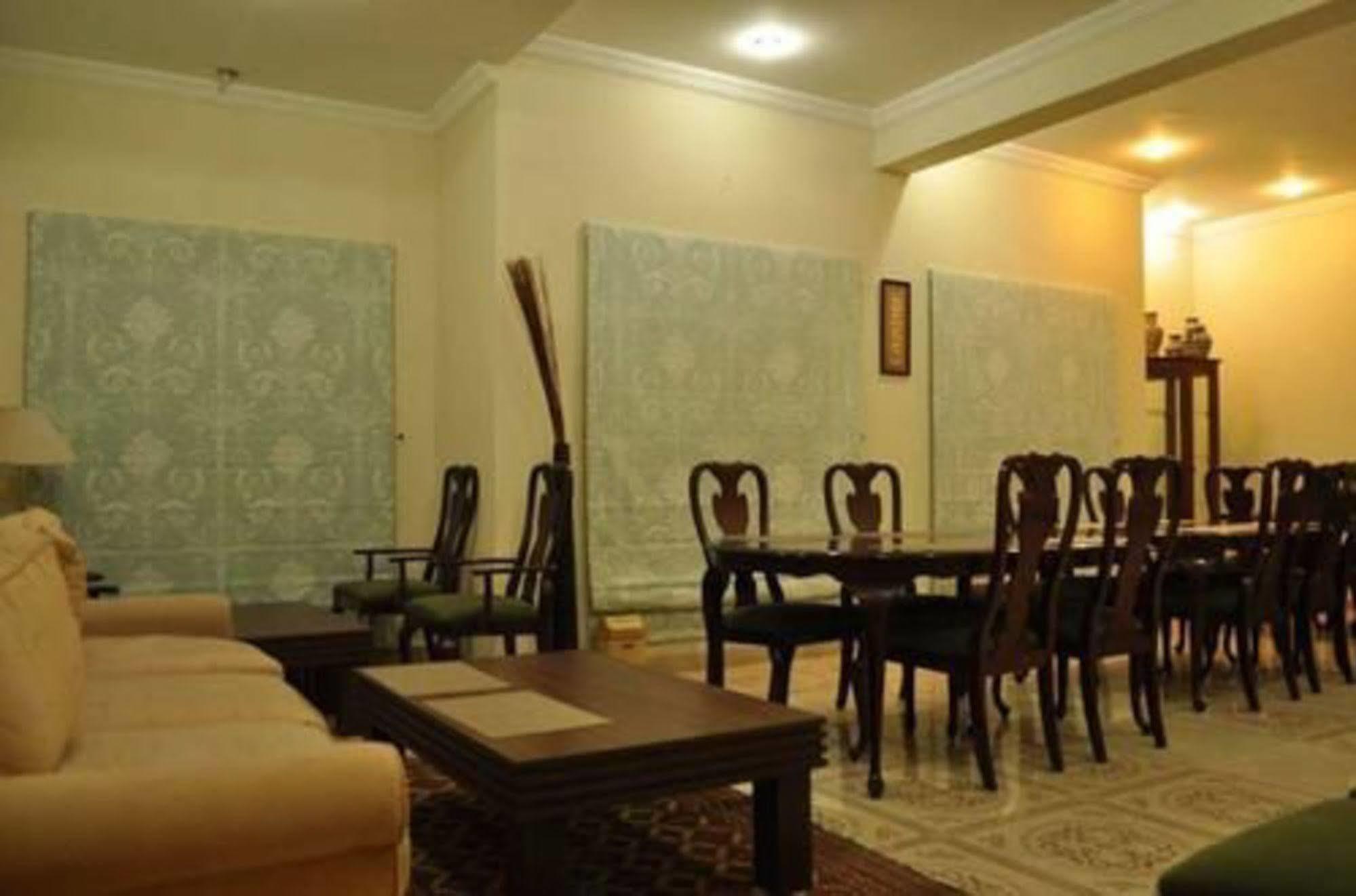 Hotel Diplomat Islamabad Bagian luar foto