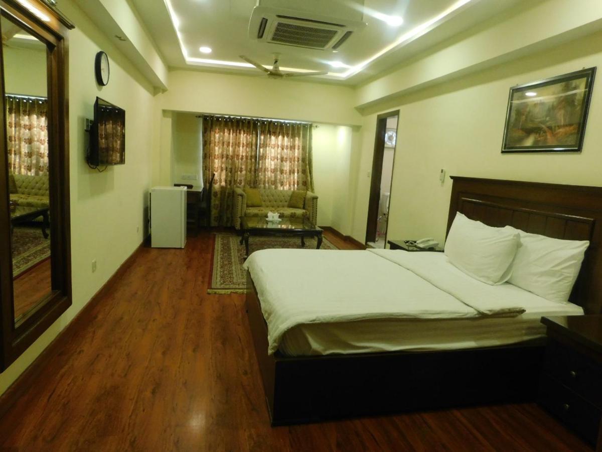 Hotel Diplomat Islamabad Bagian luar foto