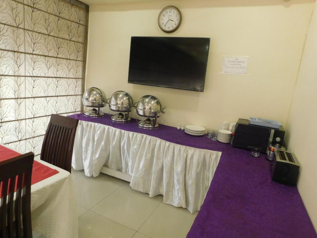 Hotel Diplomat Islamabad Bagian luar foto