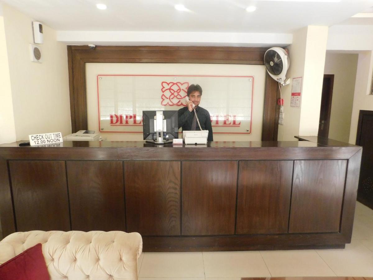 Hotel Diplomat Islamabad Bagian luar foto