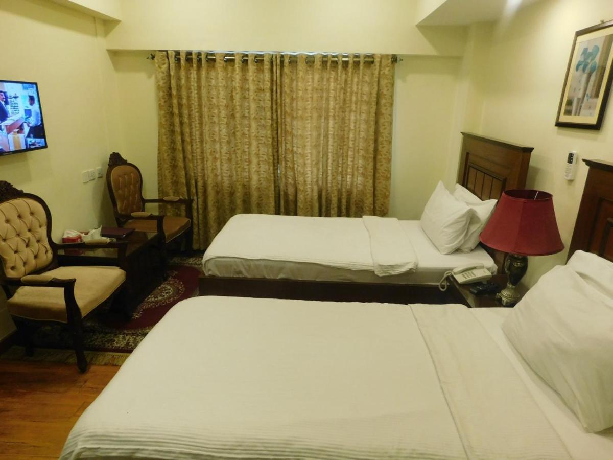 Hotel Diplomat Islamabad Bagian luar foto